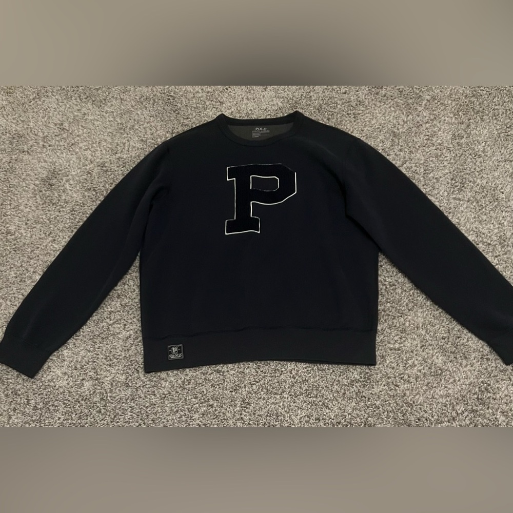 Men’s polo crewneck sweatshirt